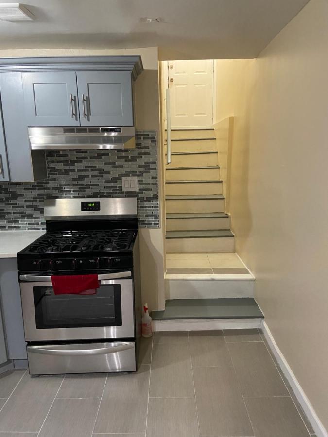 A Private Room In Queens New York Exterior photo
